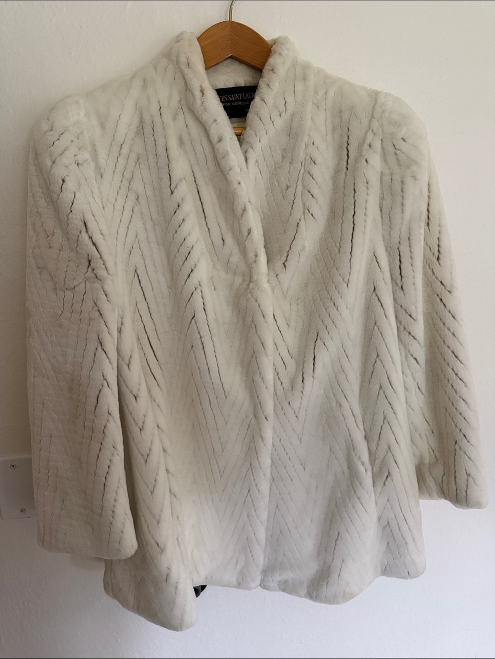 Elegant White Faux Fur Jacket - Jacques Saint Laurent
